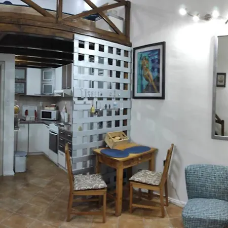 Studio Apartman Cattleya Суботица Экстерьер фото
