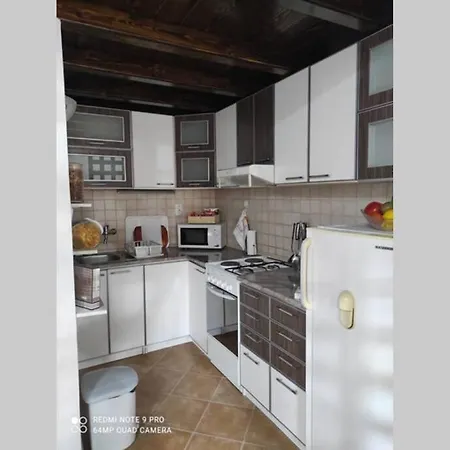 Studio Apartman Cattleya Суботица Экстерьер фото